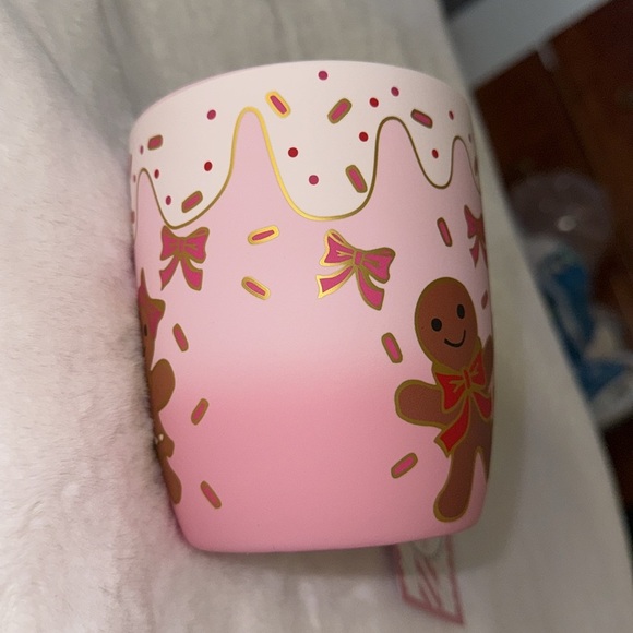 ✨NEW🍪Peppermint and Pine Soft Touch Light Pink Gingerbread Couple Mug🎀 - Picture 2 of 6